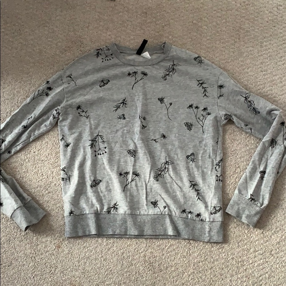 Grey sweater